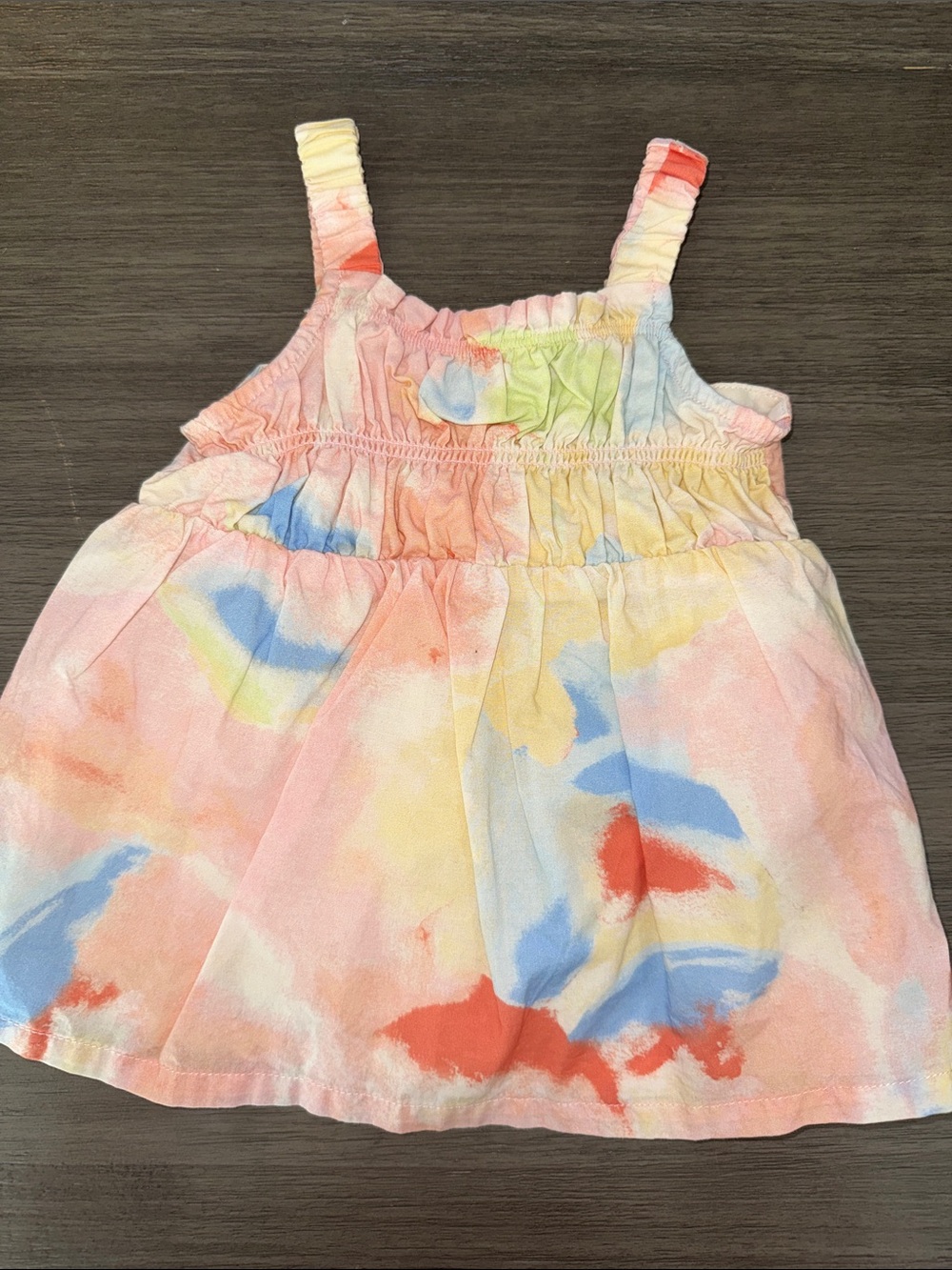 Adorable baby girl tie dye dress in excellent pre-owned condition size 3 months